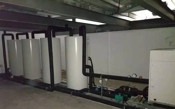 操場(chǎng)空氣源熱泵熱水器機(jī)組 操場(chǎng)空氣源熱泵熱水器機(jī)組